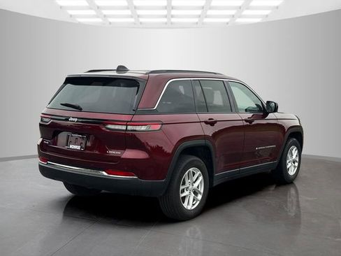 Certified 2024 Jeep Grand Cherokee Laredo X w/ Luxury Tech Group I AWD/4WD image 7