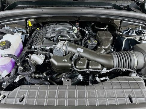 New 2025 Jeep Grand Cherokee L Limited w/ Luxury Tech Group II image 18