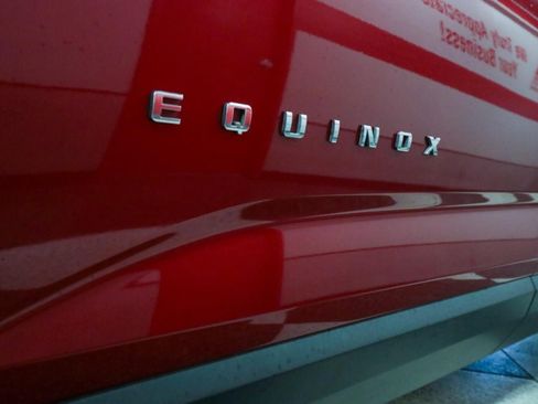 Used 2026 Chevrolet Equinox LT w/ Convenience Package II FWD image 38