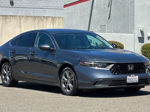 Used 2023 Honda Accord EX image 5