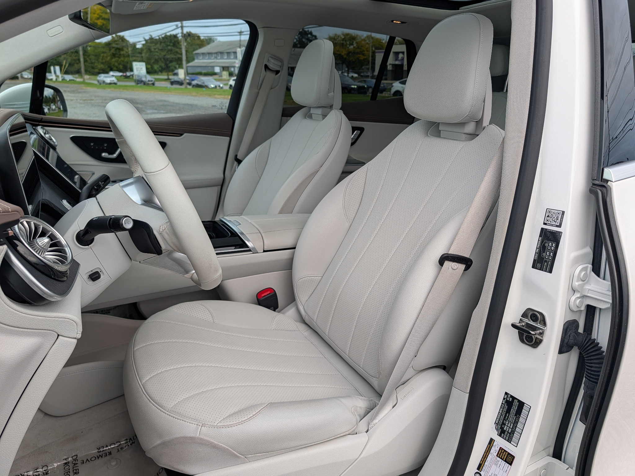 Used 2023 Mercedes-Benz EQE 350+ 4MATIC SUV image 14