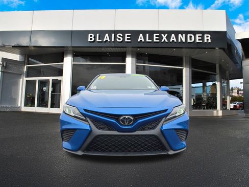 Used 2018 Toyota Camry SE w/ Audio Package image 9
