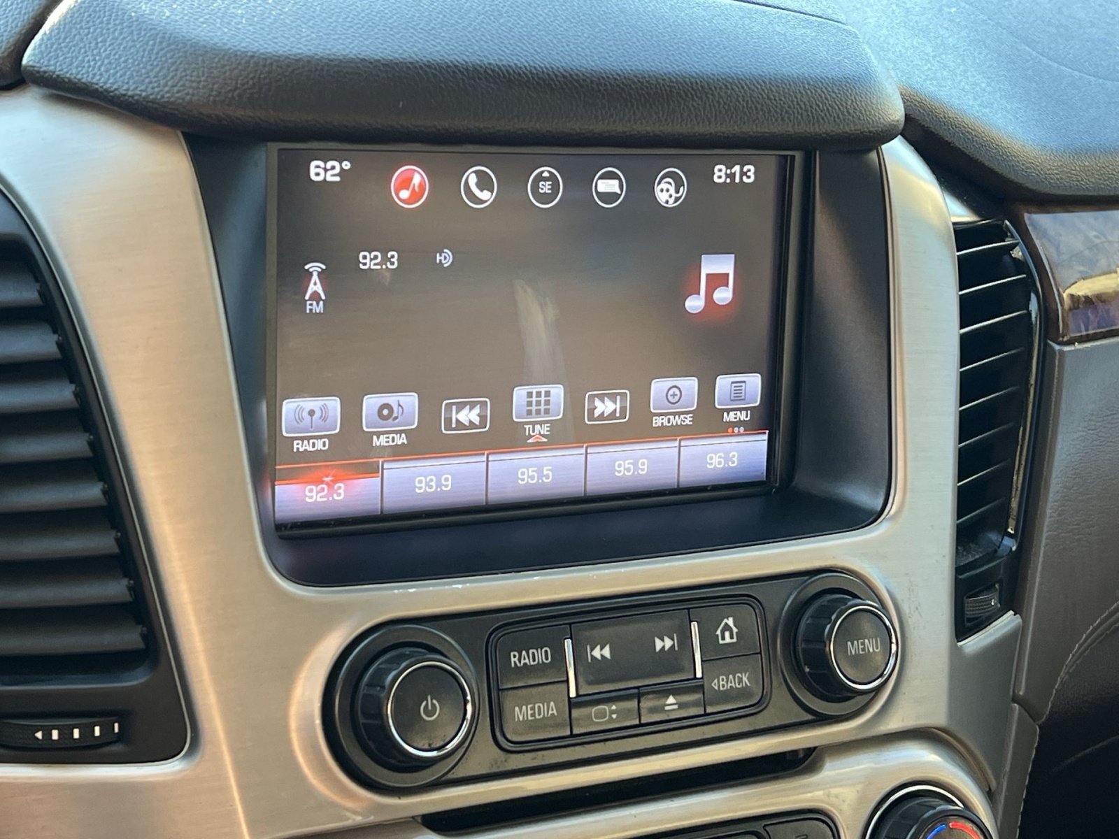 Used 2016 GMC Yukon Denali w/ Open Road Package AWD/4WD image 18