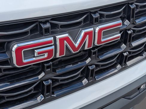 New 2026 GMC Canyon Elevation w/ Convenience Package image 5