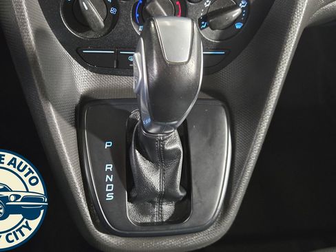 Used 2016 Ford Transit Connect XL image 18