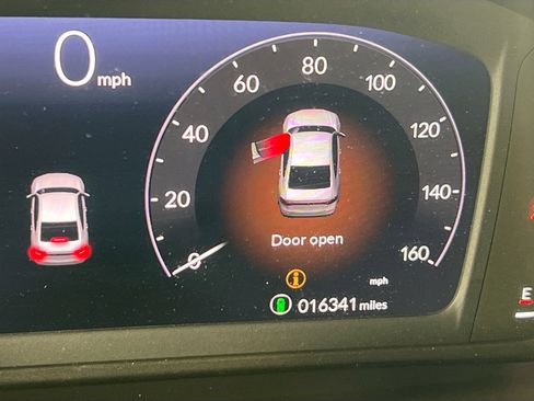 Used 2023 Honda Accord EX image 12