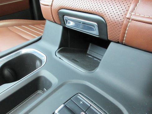 Used 2024 GMC Sierra 1500 Denali Ultimate AWD/4WD image 52