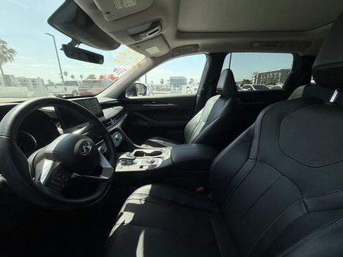 Used 2023 INFINITI QX60 Pure FWD image 12