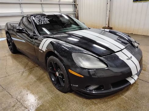 Used 2005 Chevrolet Corvette Coupe w/ Preferred Equipment Group image 4