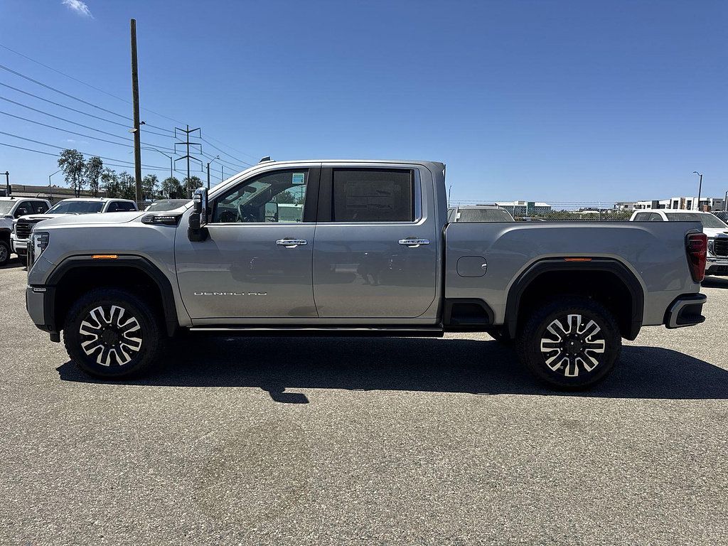 New 2026 GMC Sierra 2500 Denali Ultimate w/ Max Trailering Package AWD/4WD image 5