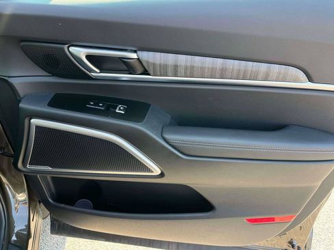 Used 2025 Kia Telluride EX FWD image 11