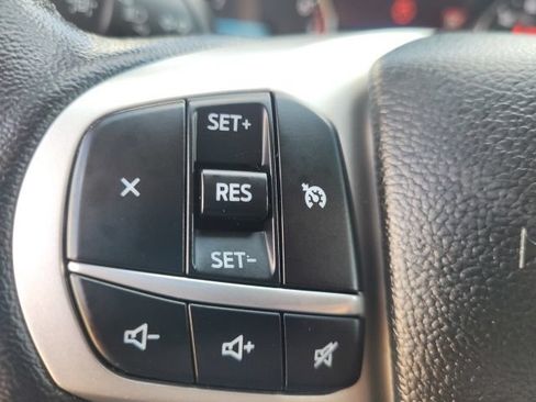 Used 2022 Ford Explorer XLT w/ Equipment Group 202A RWD image 12
