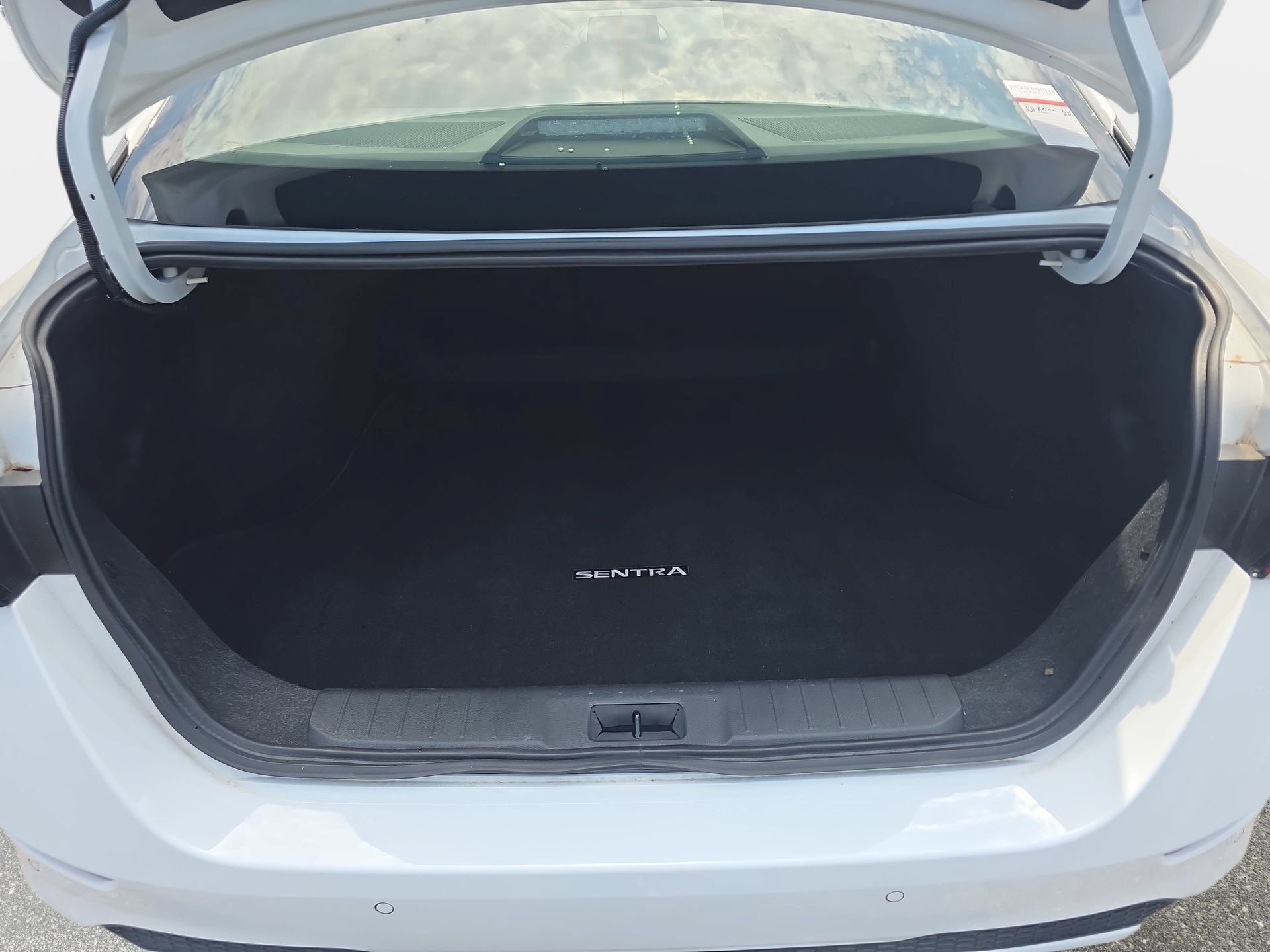 Used 2025 Nissan Sentra S FWD image 12
