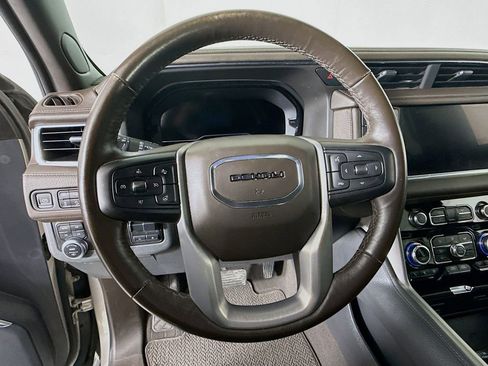 Used 2022 GMC Yukon XL Denali w/ Max Trailering Package AWD/4WD image 11