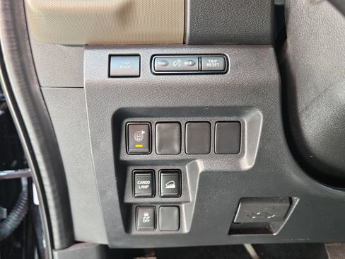 Used 2022 Nissan Frontier SV w/ Graphics Package AWD/4WD image 20