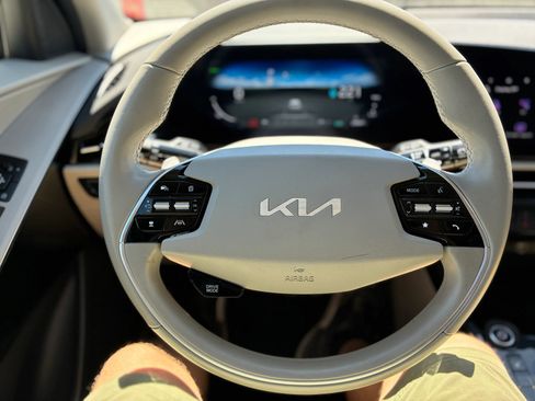 Used 2023 Kia Niro Wind FWD image 53