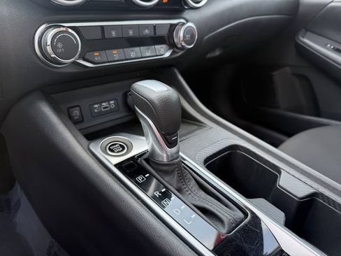 Used 2025 Nissan Sentra SV FWD image 21