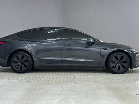 Used 2025 Tesla Model 3 Long Range RWD image 7