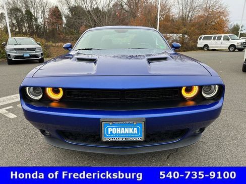 Used 2021 Dodge Challenger SXT w/ Blacktop Package image 9
