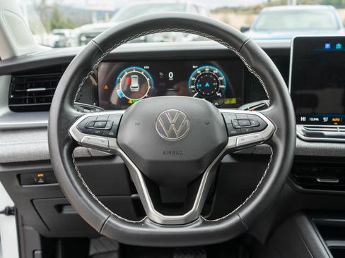 Used 2025 Volkswagen Tiguan S AWD/4WD image 15