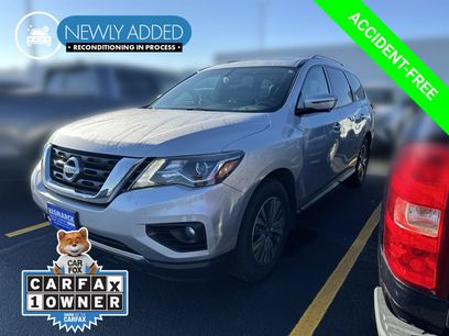 Used 2017 Nissan Pathfinder SL w/ SL Premium Package