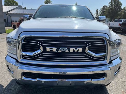 Used 2018 RAM 2500 Longhorn image 3