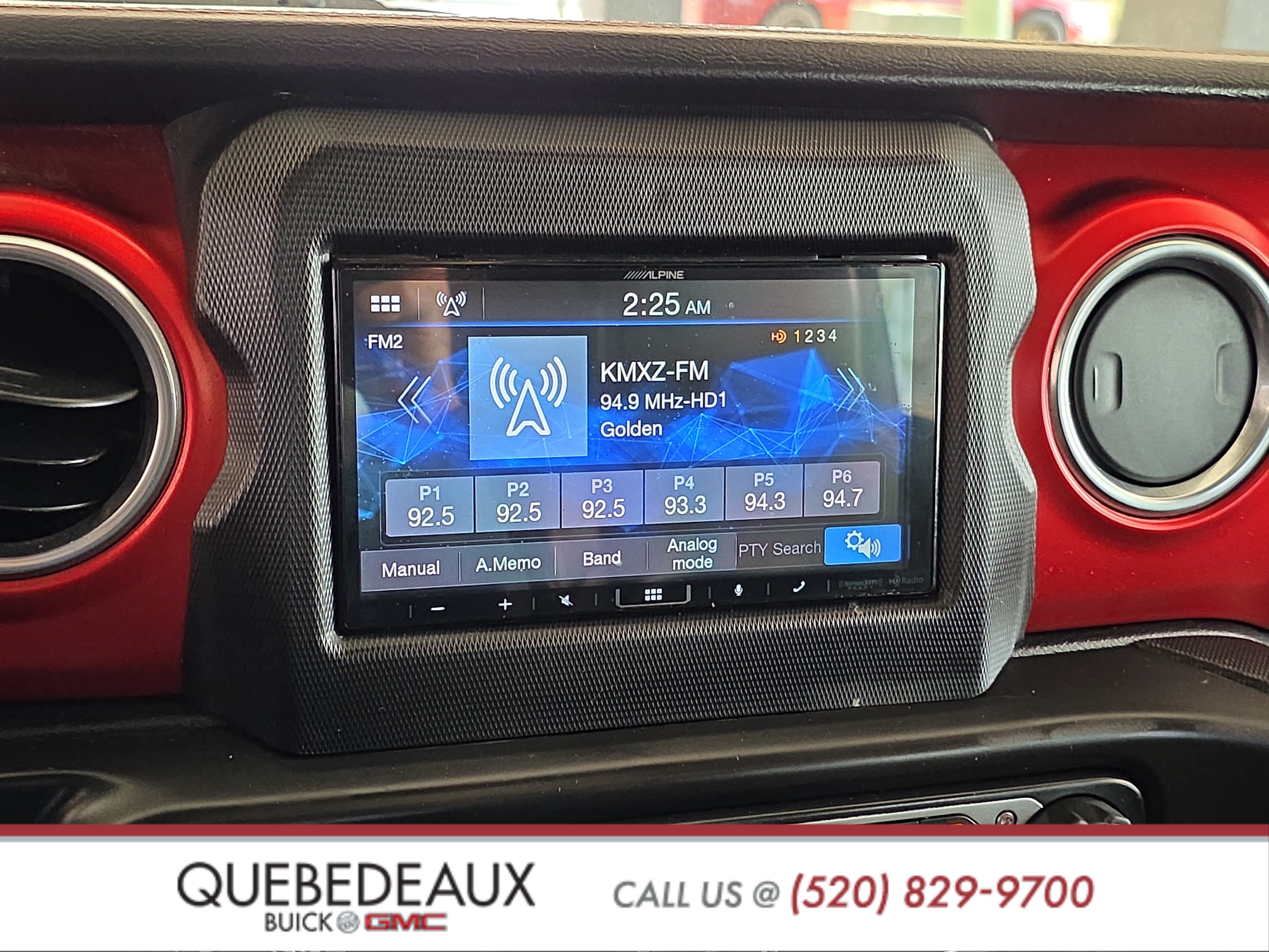 Used 2018 Jeep Wrangler Unlimited Rubicon AWD/4WD image 18