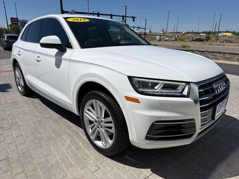 Used 2019 Audi Q5 2.0T Premium Plus w/ Premium Plus Package AWD/4WD image 7