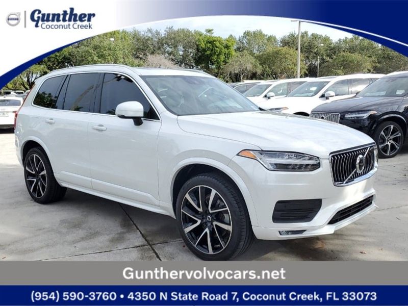 Certified 2022 Volvo XC90 T6 Momentum w/ Protection Package Premier image 1