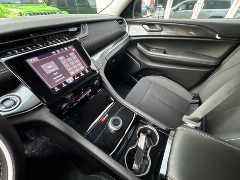 Used 2021 Jeep Grand Cherokee L Laredo w/ Luxury Tech Group I image 25