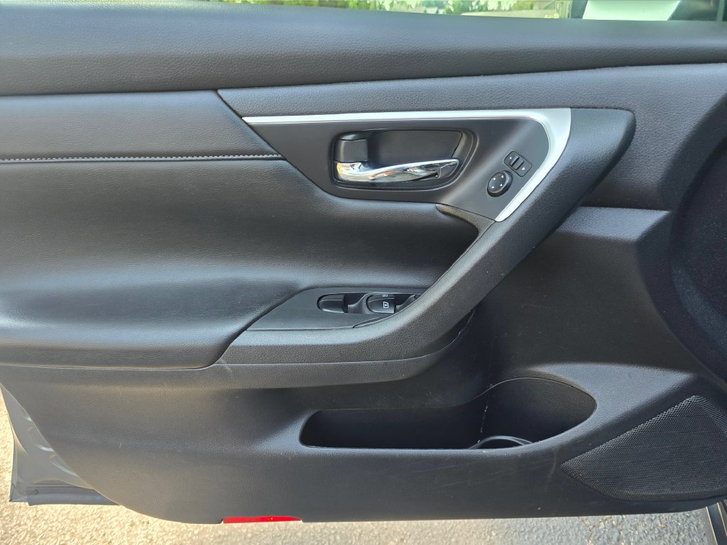 Used 2018 Nissan Altima 2.5 SL FWD image 22