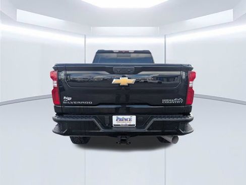 Used 2022 Chevrolet Silverado 2500 High Country w/ Safety Package II AWD/4WD image 5