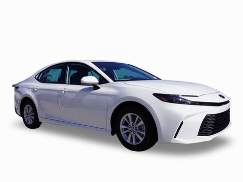 New 2026 Toyota Camry LE image 3