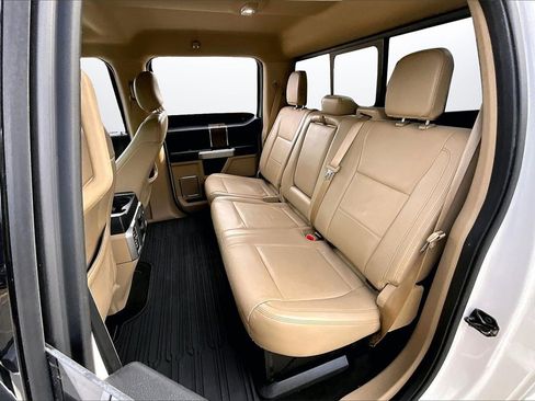 Used 2017 Ford F350 Lariat w/ Tow Technology Bundle image 20