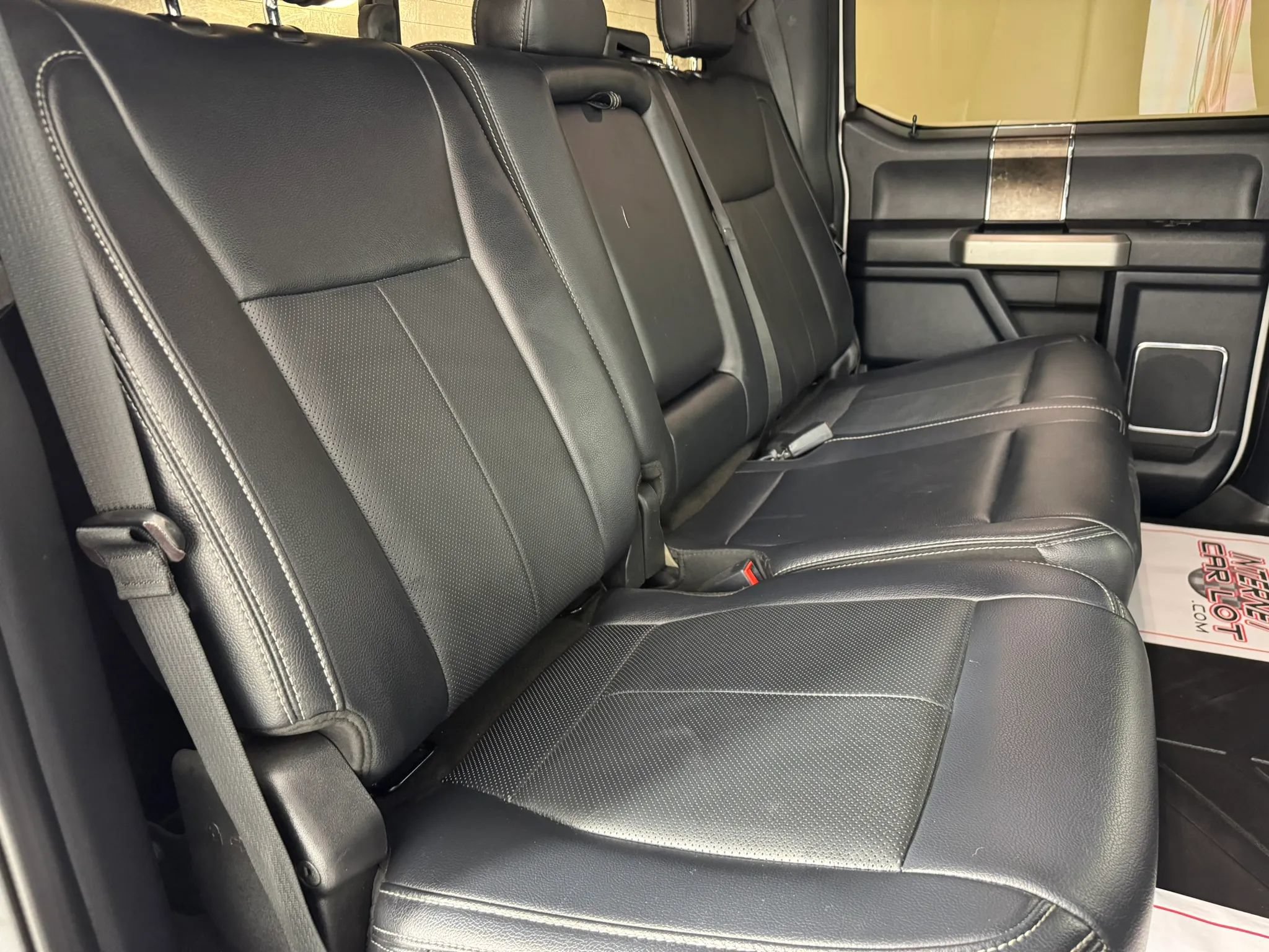 Used 2022 Ford F350 Lariat w/ Black Appearance Package AWD/4WD image 39