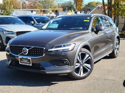 Certified 2025 Volvo V60 B5 Cross Country Plus