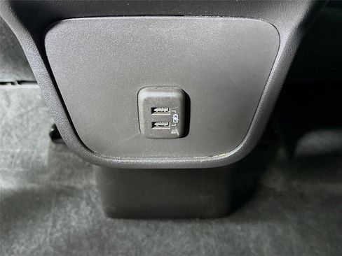 Used 2024 Chevrolet Equinox RS FWD image 25