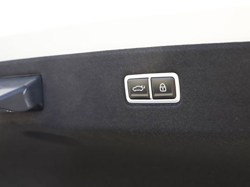 New 2025 Hyundai Ioniq 6 Limited image 8