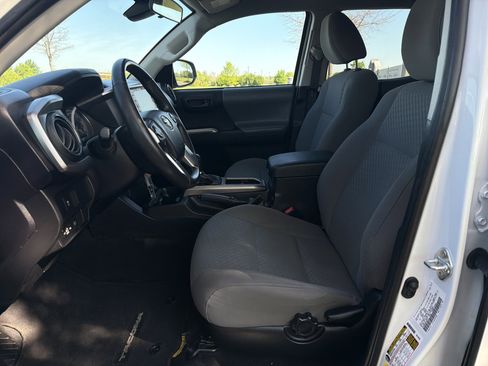 Used 2022 Toyota Tacoma SR5 image 24