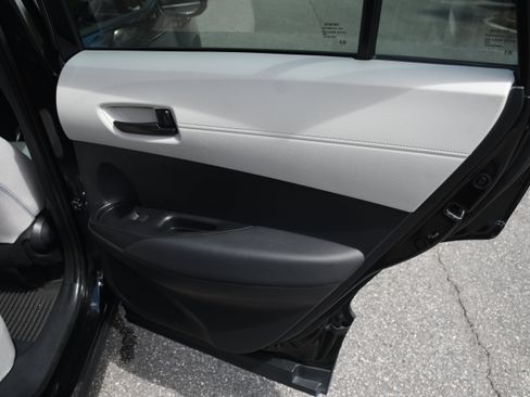 Used 2026 Toyota Corolla Cross L FWD image 18