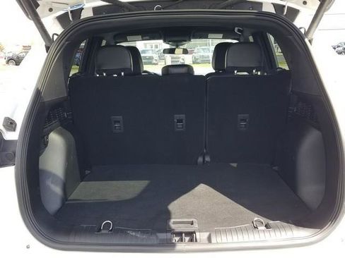 Used 2023 Ford Escape ST-Line w/ Tech Pack #1 AWD/4WD image 7