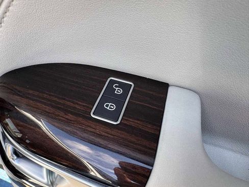 Used 2017 Land Rover Range Rover Supercharged image 48