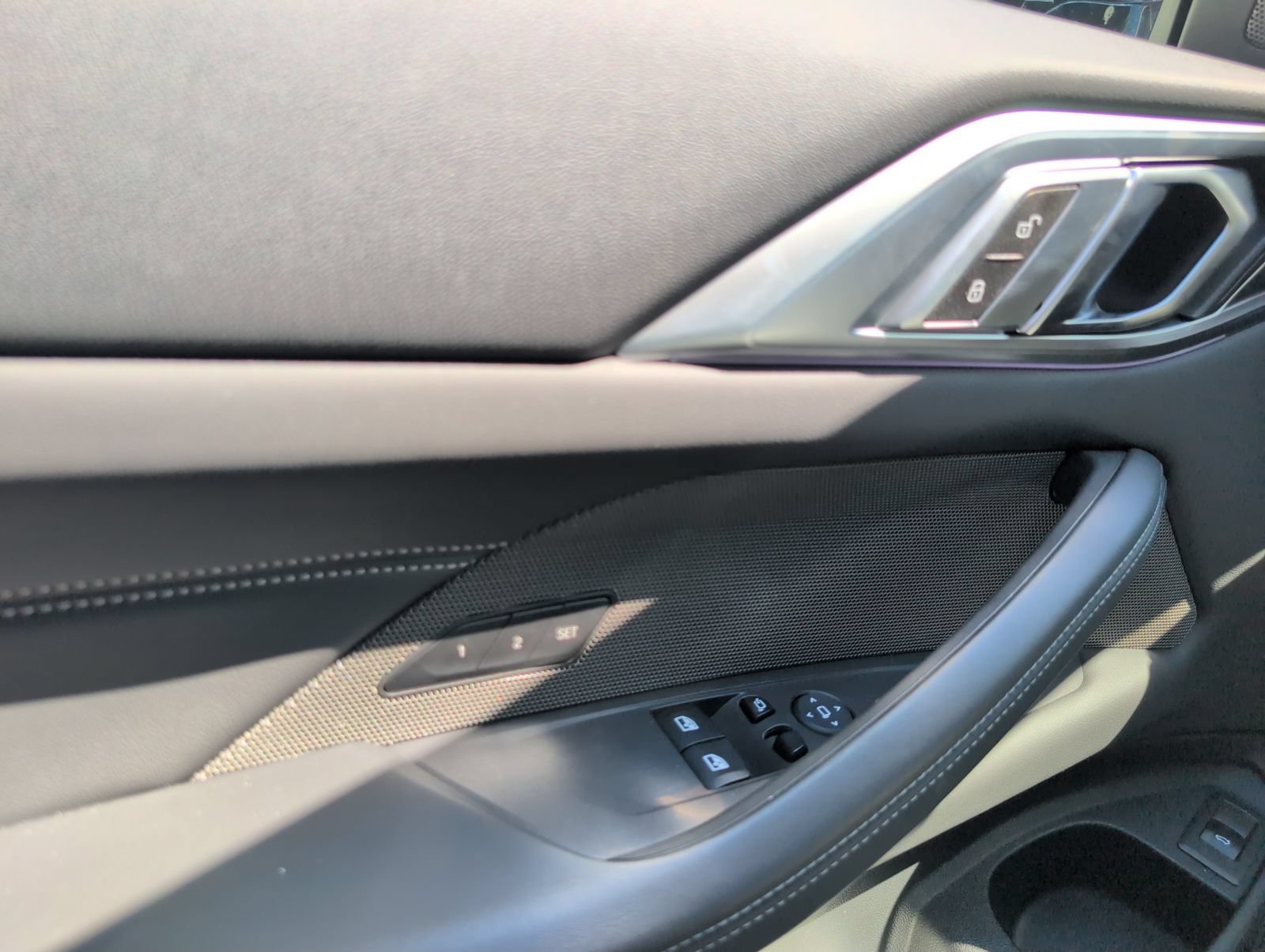 Used 2023 BMW M4 Coupe RWD image 9