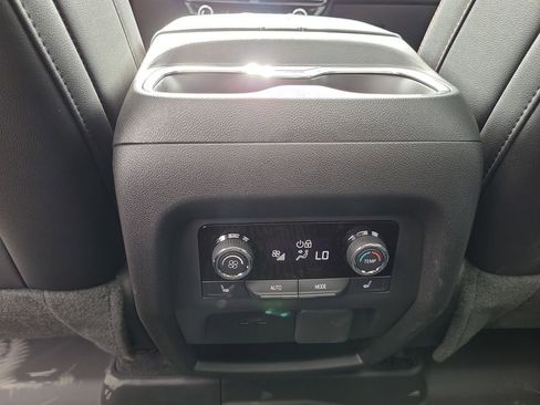 New 2026 Chevrolet Traverse RS w/ LPO, Floor Liner Package image 22