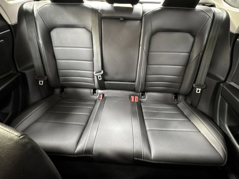 Used 2024 Volkswagen Jetta SE image 5