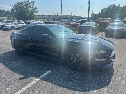 Used 2021 Ford Mustang GT Premium w/ Black Accent Package RWD image 5
