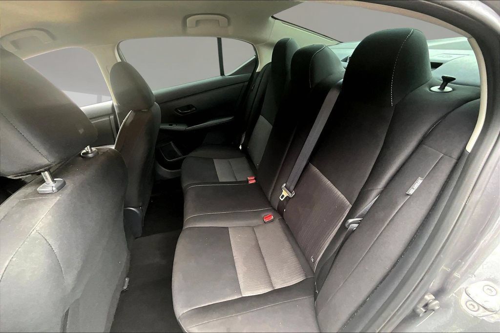 Used 2025 Nissan Sentra SV FWD image 20