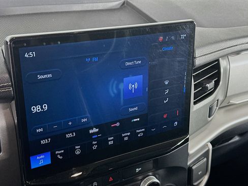 Used 2024 Ford Expedition Max XLT image 19