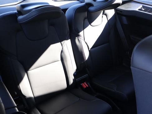 Used 2023 Volvo XC90 B6 Ultimate w/ Protection Package Premier image 37