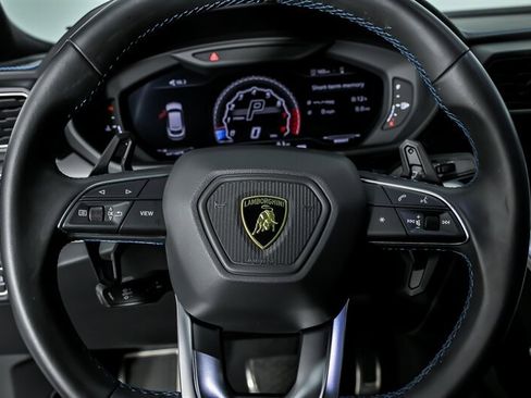 Used 2021 Lamborghini Urus AWD/4WD image 30
